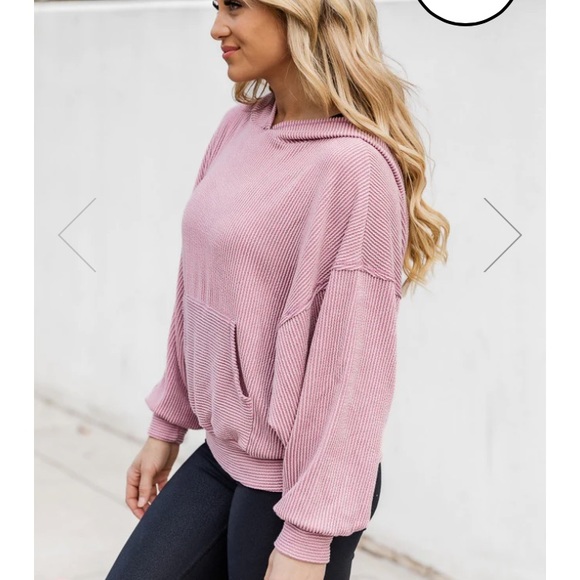 Pullover hoodie - Picture 2 of 7